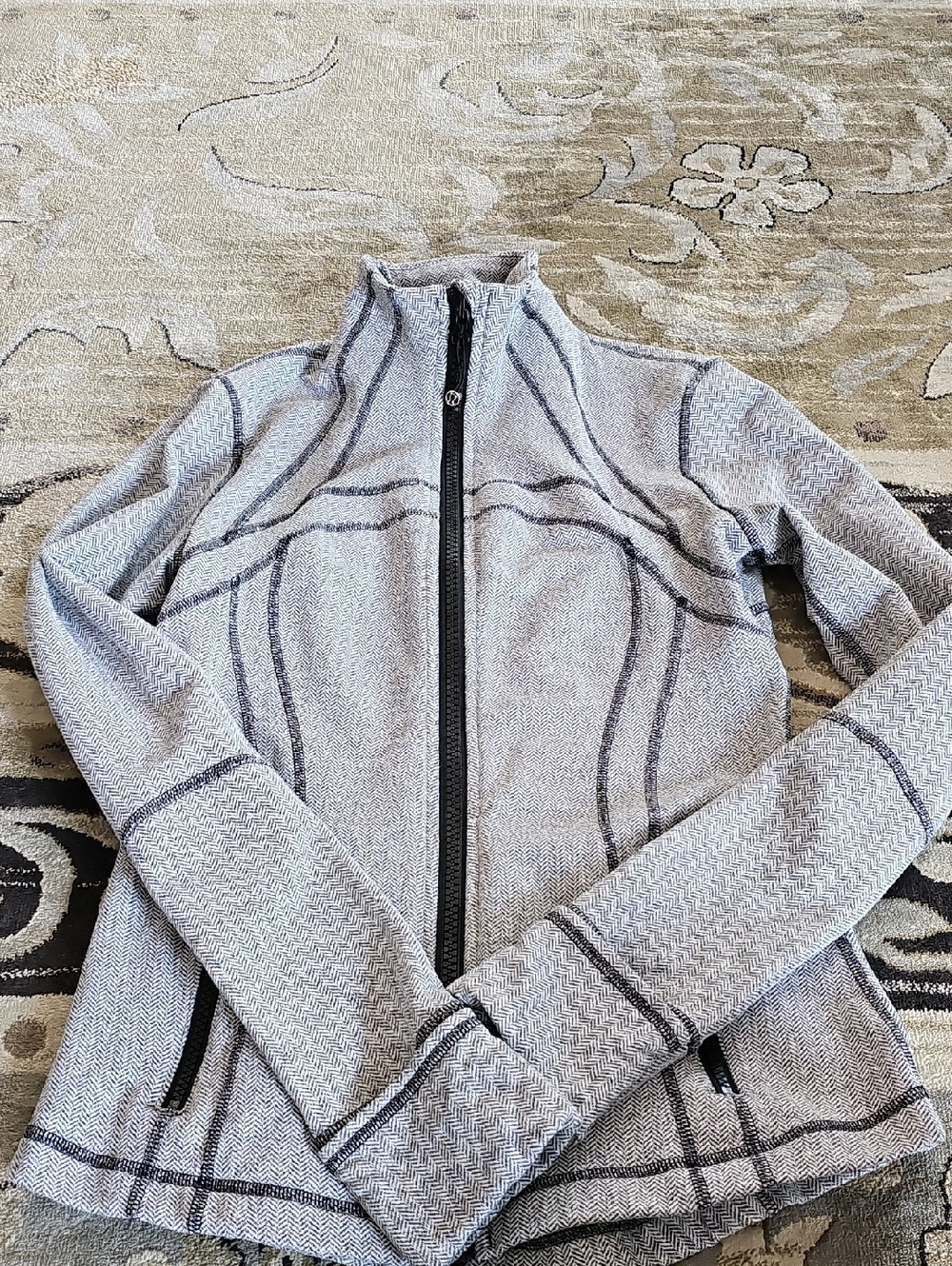 lululemon athletica Light Gray Full-Zip Jacket with Black Trim